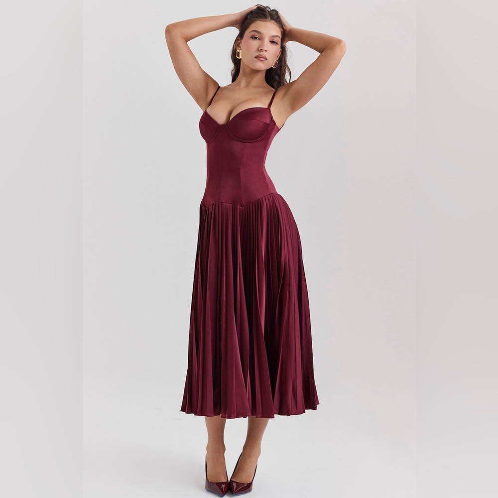 NWT House of CB Beau Wine satin Pleated Midi Dress